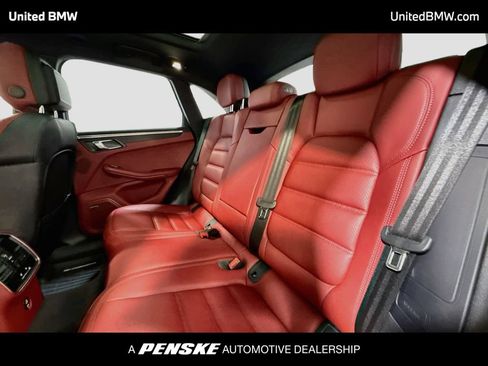 Used 2025 Porsche Macan GTS AWD/4WD image 20