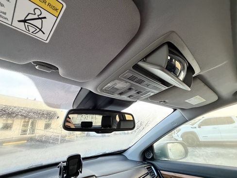 Used 2022 Honda CR-V Touring image 31