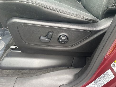 Used 2019 RAM 1500 Big Horn image 23