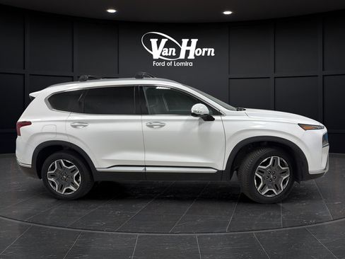 Used 2022 Hyundai Santa Fe Limited w/ Cargo Package AWD/4WD image 2