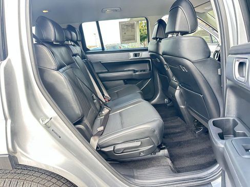 Used 2025 Hyundai Santa Fe SEL image 41