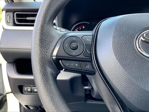 Certified 2025 Toyota RAV4 XLE FWD image 23