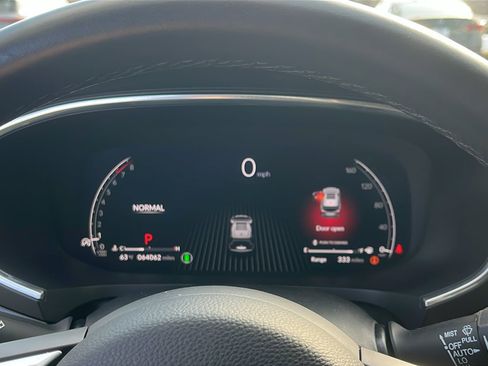 Used 2023 Acura MDX SH-AWD w/ Technology Package image 14