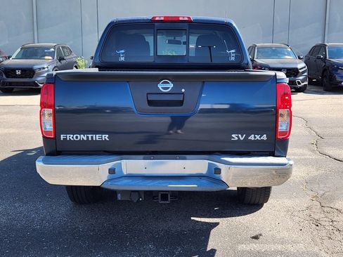 Used 2016 Nissan Frontier SV AWD/4WD image 6