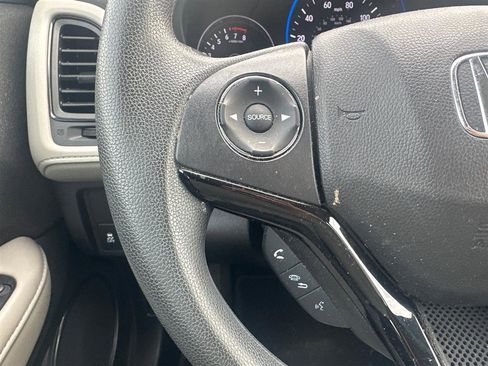 Used 2020 Honda HR-V LX image 19