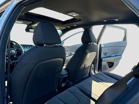 New 2026 Hyundai Elantra SEL Sport Premium image 6