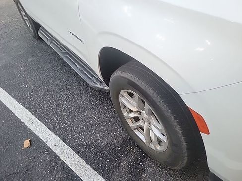 Used 2023 Chevrolet Tahoe LT image 13