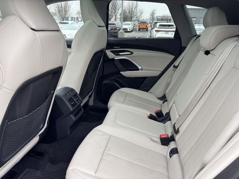 Used 2025 Audi Q5 Premium Plus w/ Premium Plus image 33