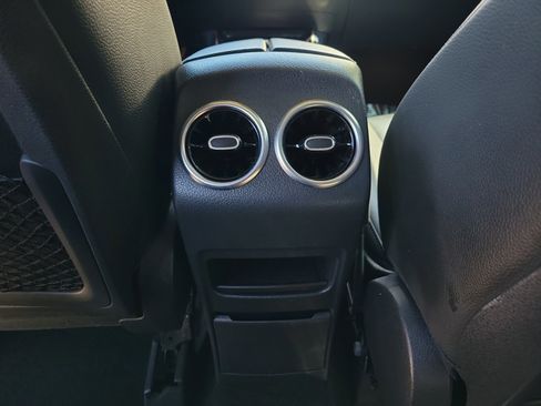 Certified 2022 Mercedes-Benz GLB 250 GLB 250 image 14