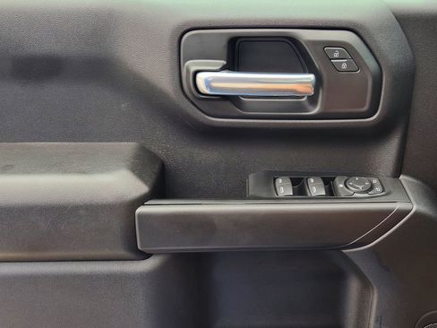 Used 2025 Chevrolet Silverado 1500 Custom RWD image 25