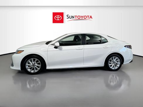 Used 2023 Toyota Camry LE image 7
