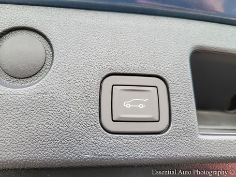 New 2026 Chevrolet Equinox LT w/ Convenience Package II image 18