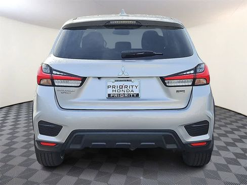 Used 2021 Mitsubishi Outlander Sport LE image 5