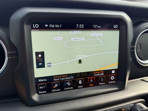 Used 2021 Jeep Wrangler Unlimited Sahara w/ Uconnect 4C Nav & Sound Group AWD/4WD image 21