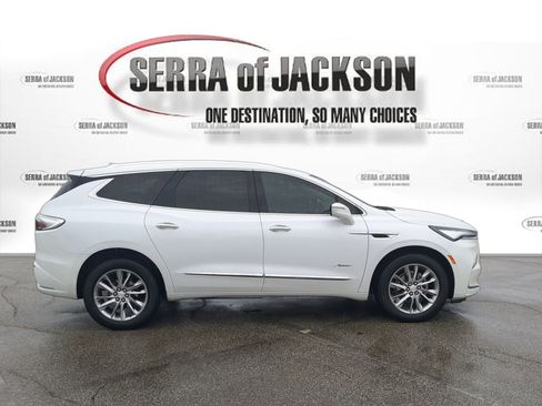 Used 2022 Buick Enclave Avenir w/ Trailering Package, 5000 lbs. image 10