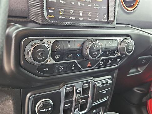 Used 2021 Jeep Gladiator Mojave AWD/4WD image 19