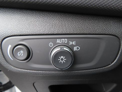 New 2026 Chevrolet TrailBlazer RS w/ Convenience Package image 32