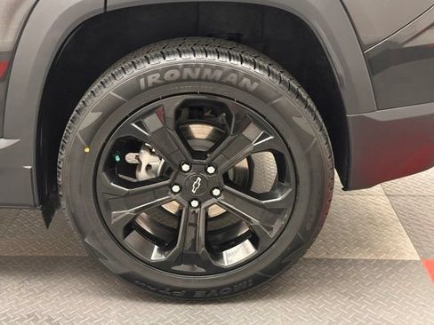 Used 2025 Chevrolet Equinox LT w/ Convenience Package II AWD/4WD image 22