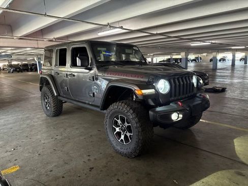 Used 2018 Jeep Wrangler Unlimited Rubicon AWD/4WD image 2