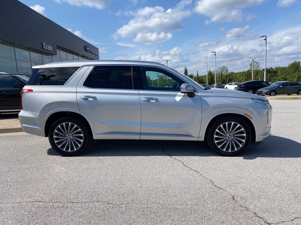 Used 2024 Hyundai Palisade Calligraphy FWD image 8