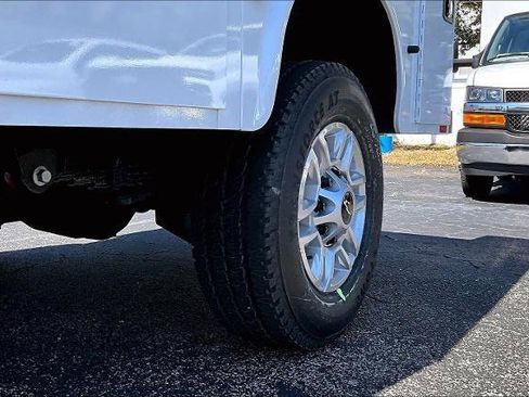 New 2026 Chevrolet Silverado 2500 W/T w/ WT Convenience Package image 9