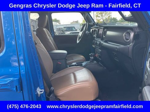 Used 2022 Jeep Gladiator Rubicon w/ LED Lighting Group AWD/4WD image 20