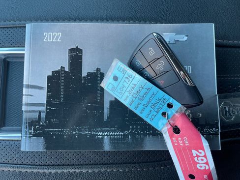 Used 2022 Chevrolet Silverado 1500 High Country image 10