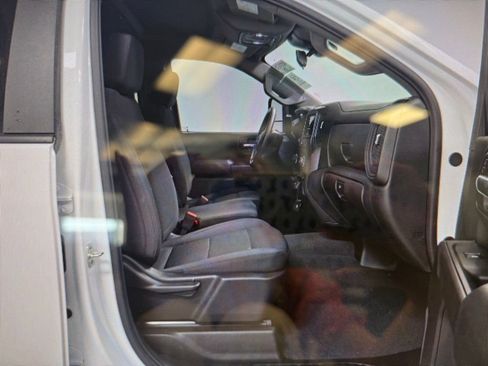 Used 2025 Chevrolet Silverado 2500 Custom w/ Z71 Off-Road Package image 13