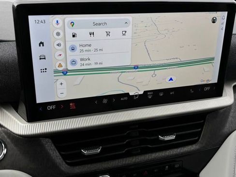 Certified 2025 Ford Explorer Platinum w/ Ultimate Package image 35