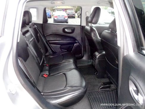 Used 2018 Jeep Compass Latitude w/ Popular Equipment Group image 22