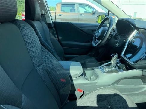 Used 2025 Subaru Outback Premium w/ Popular Package #1A AWD/4WD image 23