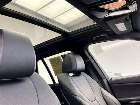 Used 2021 BMW X5 xDrive40i w/ Convenience Package image 24