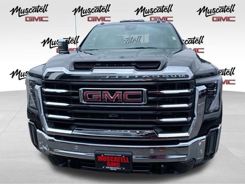 New 2026 GMC Sierra 3500 SLT w/ SLT Premium Package AWD/4WD image 2