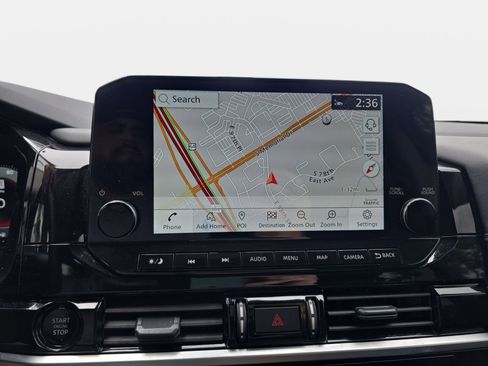 Certified 2025 Nissan Pathfinder Platinum FWD image 22