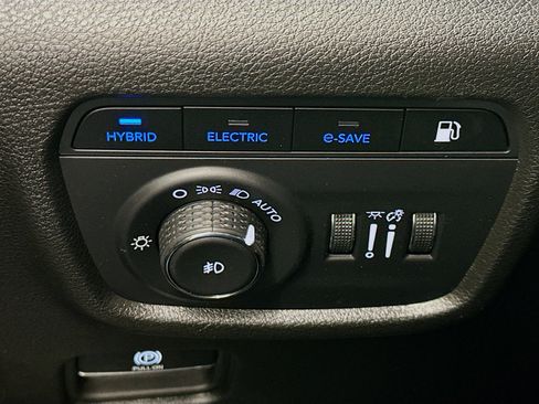 Used 2024 Jeep Grand Cherokee Limited 4xe w/ Trailer Tow Package AWD/4WD image 17