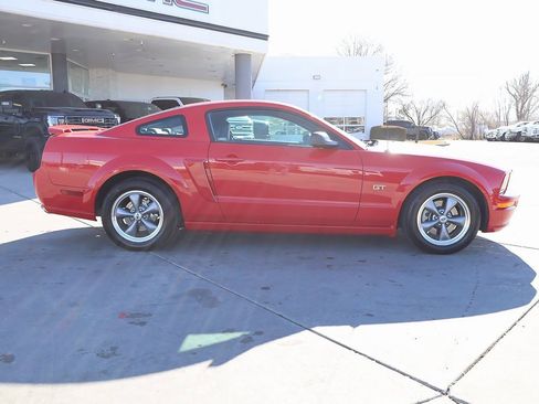 Used 2008 Ford Mustang GT Premium image 7