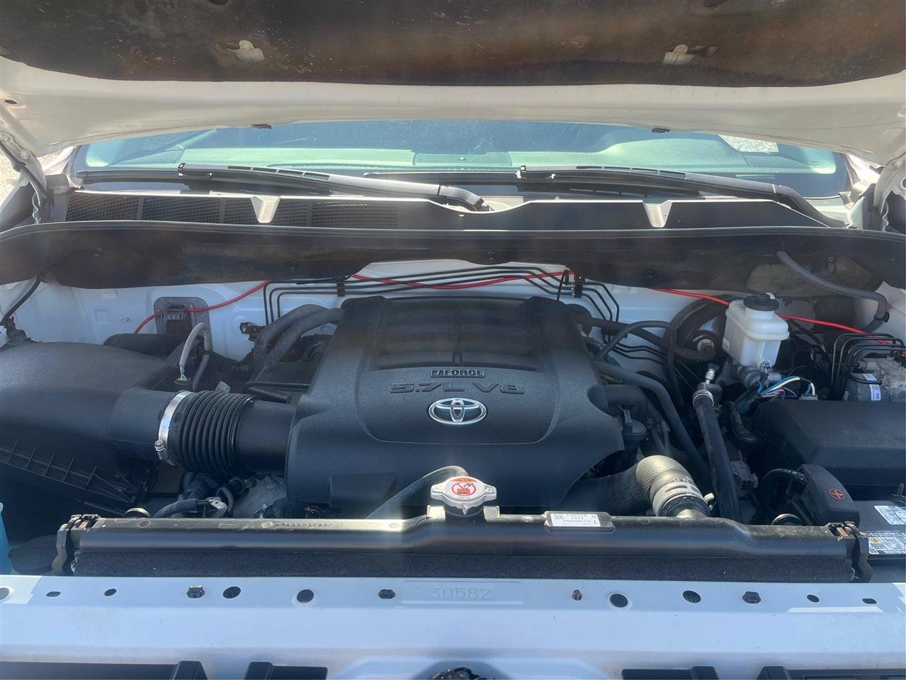 Used 2019 Toyota Tundra Limited w/ Limited Premium Package AWD/4WD image 11