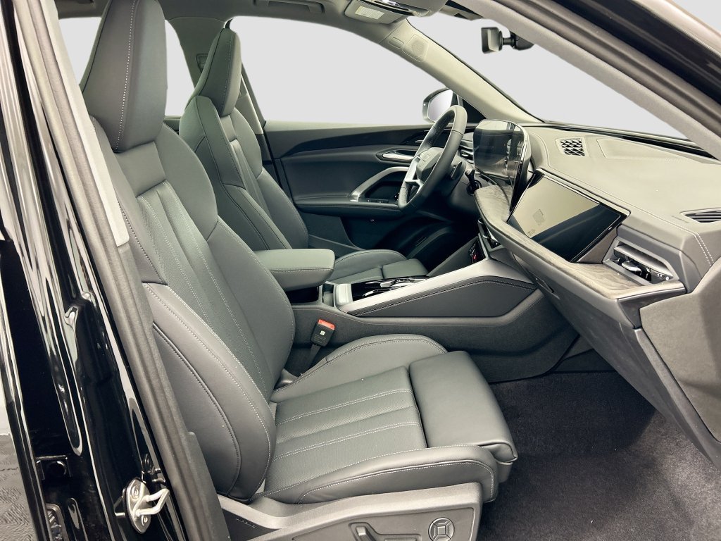 Used 2025 Audi Q5 Prestige AWD/4WD image 19