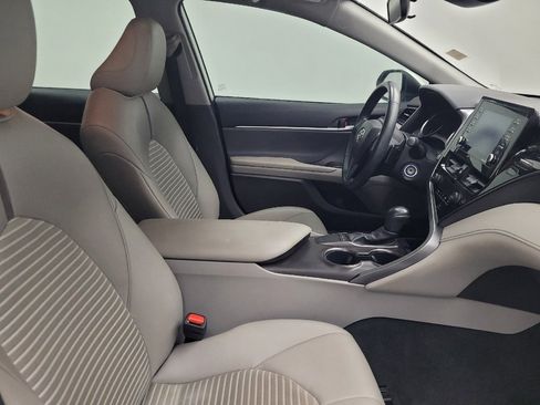 Used 2023 Toyota Camry SE FWD image 21