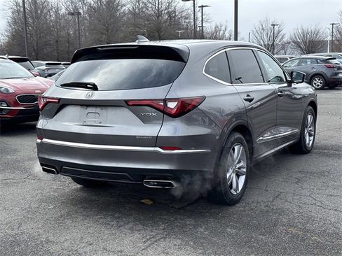 Used 2022 Acura MDX SH-AWD image 2