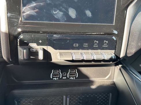 New 2026 RAM 2500 Laramie w/ Night Edition AWD/4WD image 23