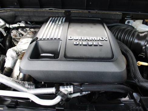 Used 2020 Chevrolet Silverado 1500 LTZ w/ LTZ Plus Package image 32