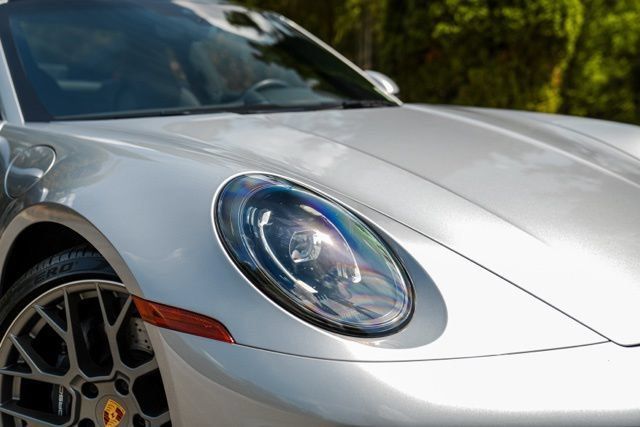 Used 2025 Porsche 911 Carrera RWD image 8