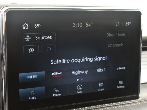 Used 2022 Lincoln Corsair AWD w/ Premium Package image 26