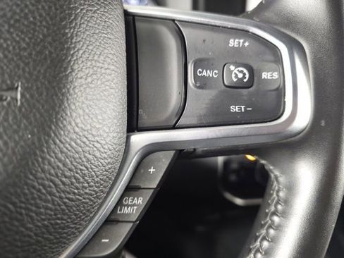 Used 2024 RAM 2500 Big Horn w/ Sport Appearance Package image 17