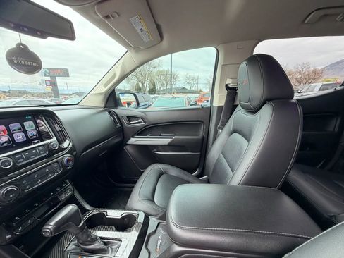 Used 2018 Chevrolet Colorado ZR2 w/ ZR2 Dusk Special Edition image 12