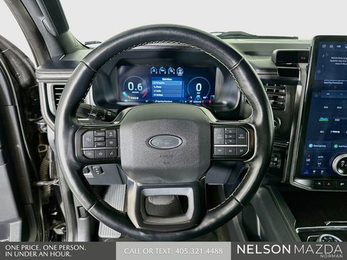 Used 2023 Ford Expedition Platinum AWD/4WD image 13