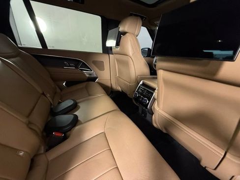 Used 2023 Land Rover Range Rover Long Wheelbase SE AWD/4WD image 46