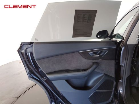 Used 2019 Audi Q8 Prestige image 29