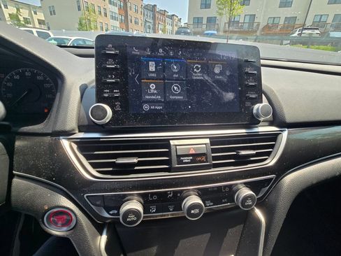 Used 2022 Honda Accord Sport Special Edition image 10